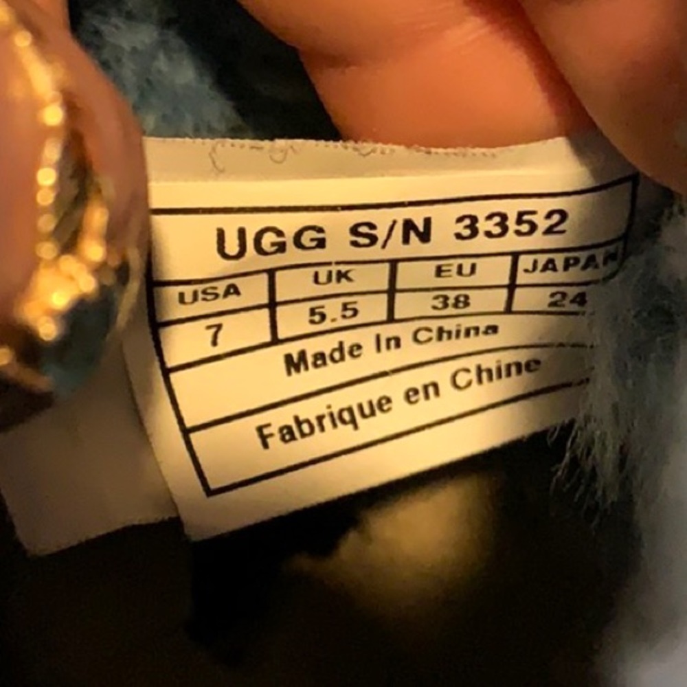 UGG Bailey Royal Blue Sz. 7 Boots - Picture 4 of 7